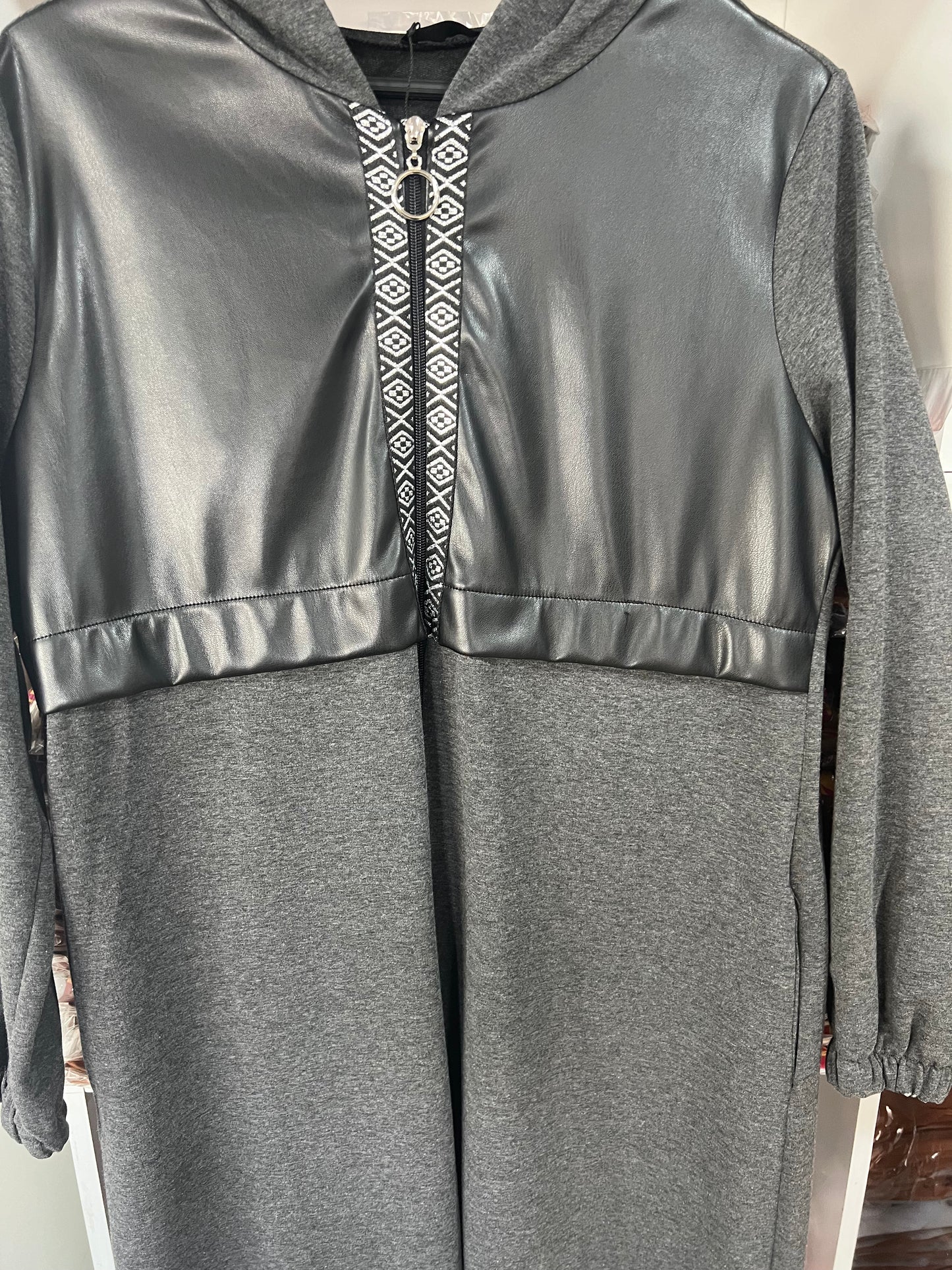 MANTEAU LONG CAPUCHE