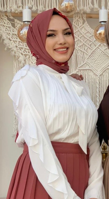 قميص بطيات 
