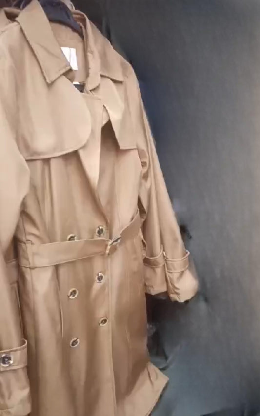 Trench Coat Six Boutons